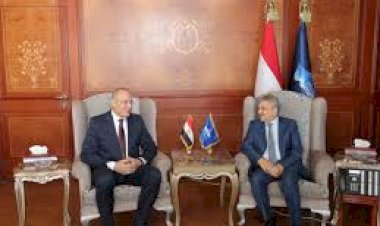 قناة السويس والهيئة العامة لتعليم الكبار توقعان بروتوكول تعاون لتنظيم برامج محو الأمية بمركز الإبداع والتميز