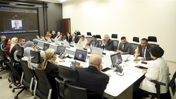 نائب وزير الصحة تعقد الاجتماع التنسيقي الأول لتطوير الرعاية الصحية الأولية