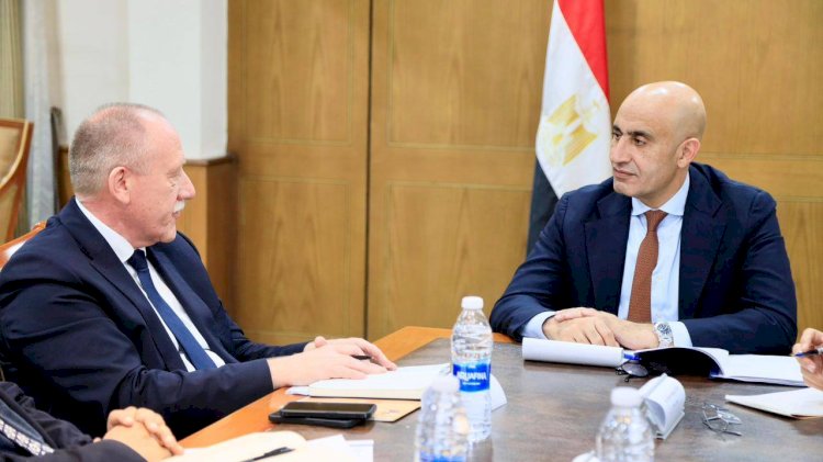 وزير التربية والتعليم يبحث مع وفد بنك التعمير الألماني سبل تعزيز التعاون في تطوير التعليم الفني ومدارس التكنولوجيا التطبيقية