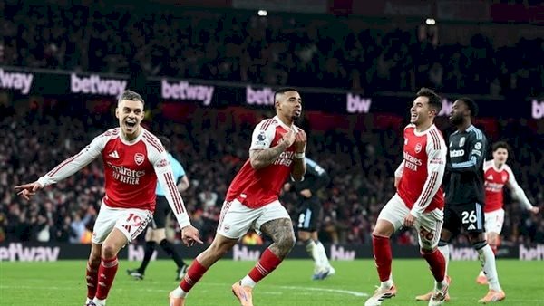 أرسنال يسعى لتأمين صدارة الدوري الإنجليزي أمام بورنموث