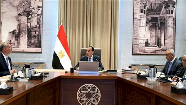 مجلس الوزراء: بدء إجراءات القيد في البورصة لـ 10 شركات بقطاع البترول