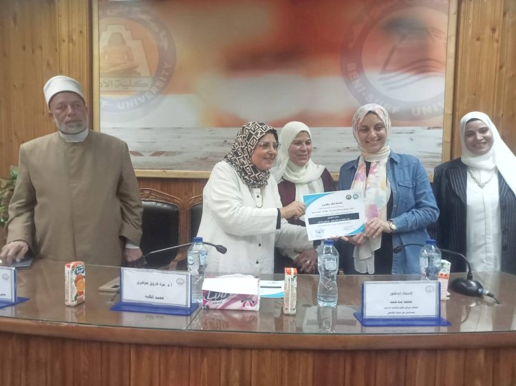 «لا للتدخين» .. ندوة بآداب بني سويف تعزّز الوعي بين العلم والدين نحو التعافي