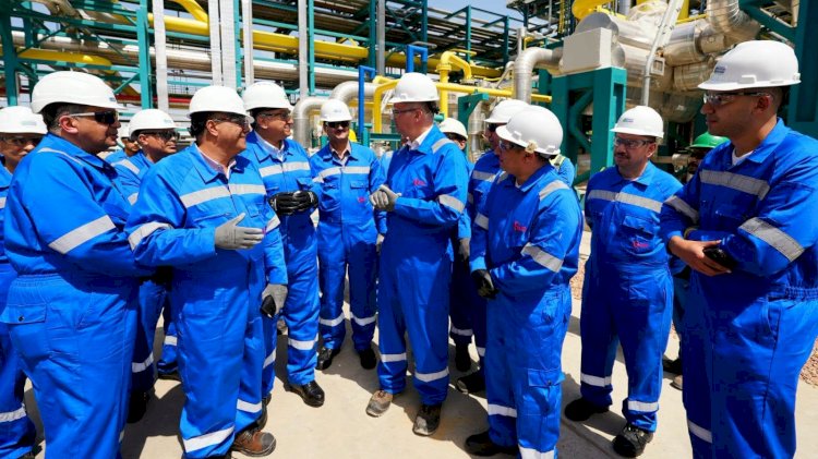وزير البترول يتفقد التشغيل التجريبي لتوسعات مجمع جاسكو بالصحراء الغربية لإنتاج مشتقات الغاز عالية القيمة