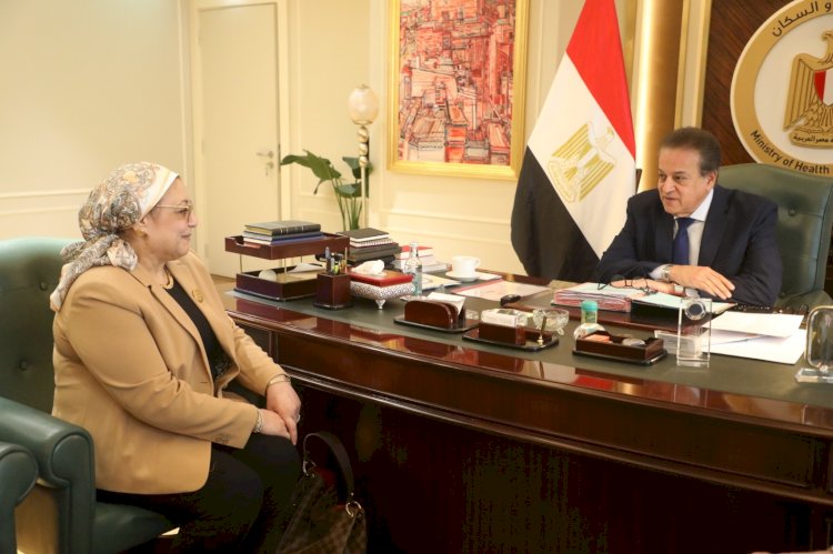 وزير الصحة يكرم الدكتورة نانسي الجندي لبلوَغها السن القانونية للمعاش