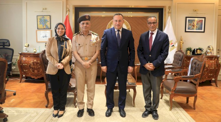 وزير التعليم العالي يتابع تطورات مشروع الجينوم المصري