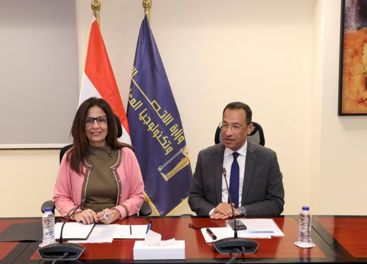 تعزيز التعاون بين الاتصالات والثقافة لتسريع التحول الرقمي ودعم الإبداع بالذكاء الاصطناعي