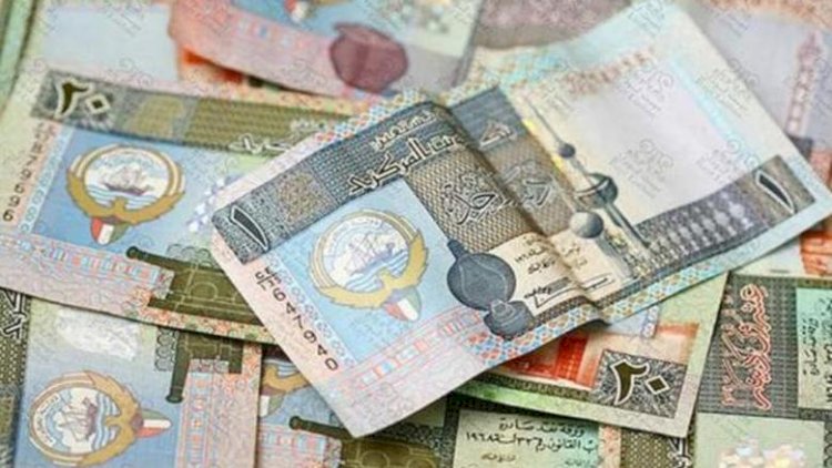سعر الدينار الكويتي اليوم الإثنين في مصر