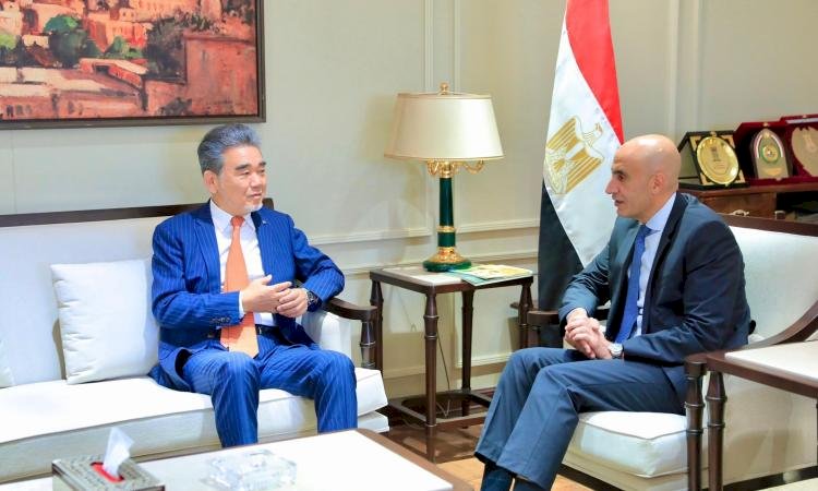 وزير التربية والتعليم يستقبل رئيس جامعة هيروشيما لبحث آليات تعزيز التعاون