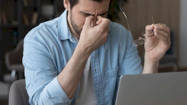 الصداع مش طبيعي .. 6 أسباب خطيرة مش واخد بالك منها