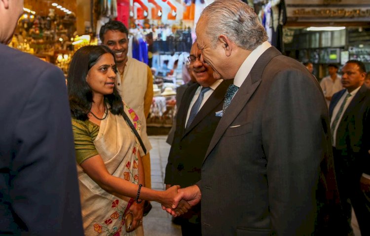 القابضة للسياحة والفنادق تطلق مشروعًا سياحيًا عالميًا في قلب خان الخليلي بالشراكة مع "أوبروي"