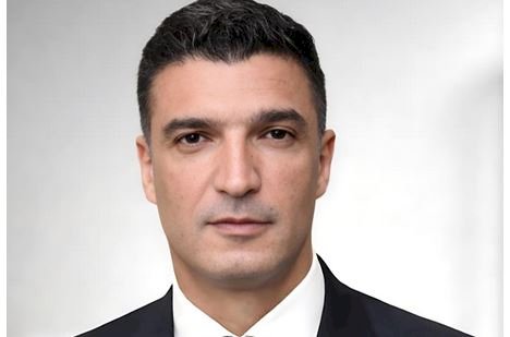 وزير الصناعة يمدّ تيسيرات جديدة للمشروعات المتعثرة ويعيد تنظيم التصرف في الأراضي الصناعية