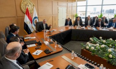 وزير البترول خلال لقائه مع شركاء الاستثمار في إنتاج البترول والغاز: حوافز للتوسع في الحفر الأفقي والتكسير الهيدروليكي