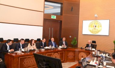 نائب رئيس الوزراء للشئون الاقتصادية يبحث تعزيز الاستثمارات الصينية في الموانئ والخدمات اللوجستية بمنطقة قناة السويس