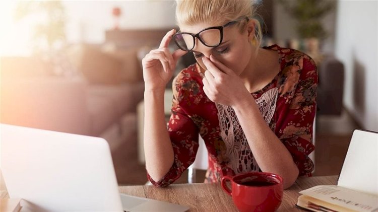 التخلص من الإرهاق بعد يوم عمل طويل.. وصفات طبيعية تعيد لكِ نشاطك وحيويتك