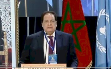 أبو العينين: التكنولوجيا قد تُستخدم في التلاعب بالوعي ونشر التضليل وتقويض الديمقراطية