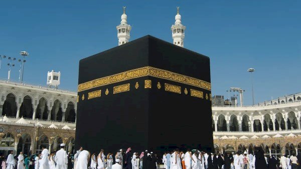 الداخلية تكشف عن تسهيلات غير مسبوقة لخدمة 24 ألف حاج قرعة في موسم الحج 2026