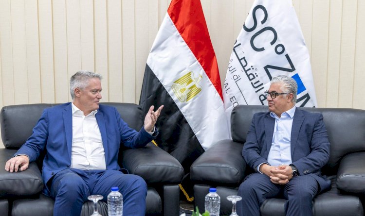 رئيس اقتصادية قناة السويس يستقبل الأمين العام لمنظمة التعاون الاقتصادي والتنمية لبحث تعزيز التعاون وتبادل الخبرات