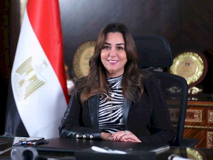 وزيرة التنمية تتلقى تقريراً حول جهود الوحدة المركزية للسكان خلال شهر أبريل 2026