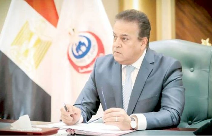 وزير الصحة يوافق على إجراء الولادة الطبيعية الأولى مجانًا بمستشفيات القطاع العلاجي