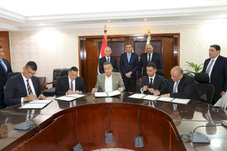 «الزراعة» وجهاز مشروعات الخدمة الوطنية وشركة مالتي كوميرس يوقعون بروتوكول تعاون للتحسين الوراثي للماشية