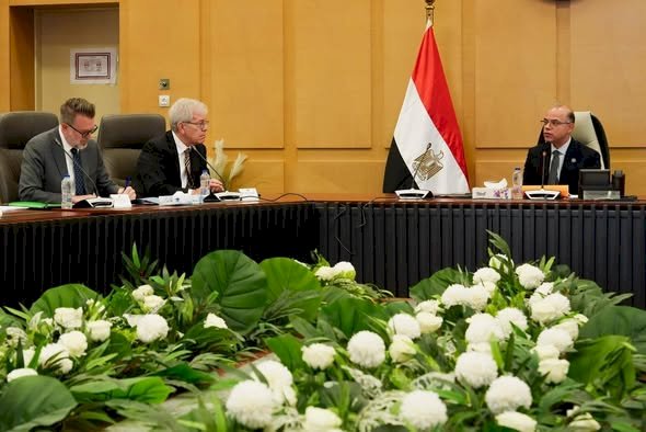وزير الاستثمار يبحث مع وفد أمريكي تطورات العلاقات التجارية بين البلدين ضمن جولة المشاورات المشتركة