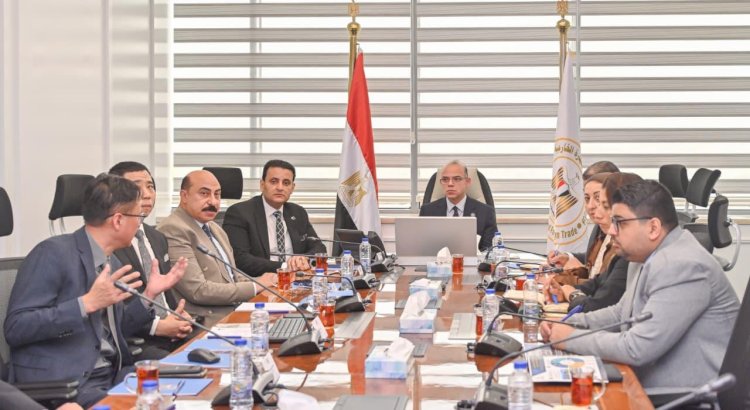 وزير الاستثمار يستقبل قيادات شركة “كلود تشين” الصينية لبحث إنشاء أول مدينة صناعية نسيجية محايدة كربونيًا