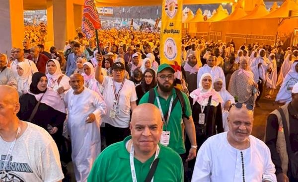 التضامن الاجتماعي: عودة أولي رحلات حج الجمعيات الأهلية للقاهرة من جدة 31 مايو