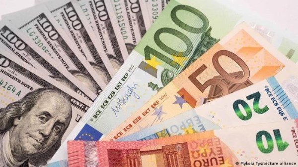 أسعار العملات في مصر اليوم السبت