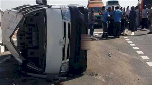 مصرع شخصين إثر انقلاب ميكروباص على طريق ميت غمر بالدقهلية