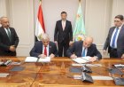 وزير الزراعة يشهد توقيع مشروعين تنمويين بين "بحوث الصحراء" و"أكساد" لتعزيز الأمن الغذائي