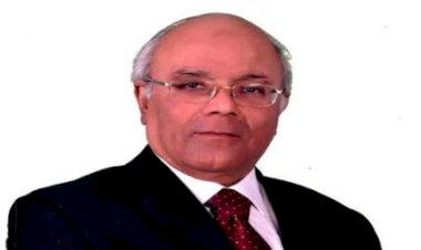 محمد عطية الفيومي: إدراج شركات البترول يعزز عمق البورصة المصرية