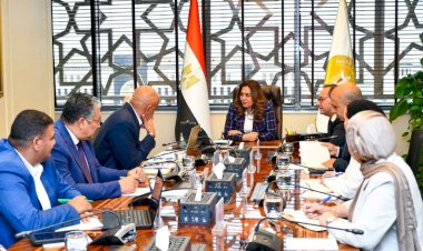 وزيرة التنمية تلتقي ممثلي جمعية المحافظة على البيئة بالغردقة (هيبكا)