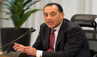 رئيس الوزراء يفتتح خطوط إنتاج جديدة بمصنعين عالميين