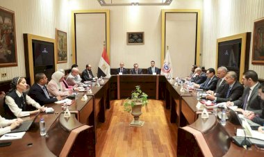 وزير الصحة يبحث مع وزيري الاستثمار والصناعة آليات خفض الإصابة بالأمراض المرتبطة بالسكر