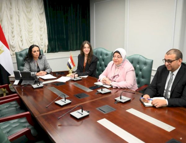 وزيرة التضامن الاجتماعي ووزير التنمية الاجتماعية بمملكة البحرين يبحثان تعزيز سبل التعاون بين الوزارتين