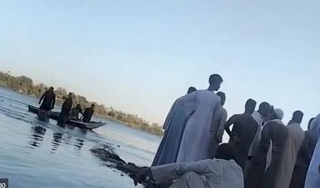 انتشال جثة طالب غرق فى نهر النيل أثناء السباحة بقنا