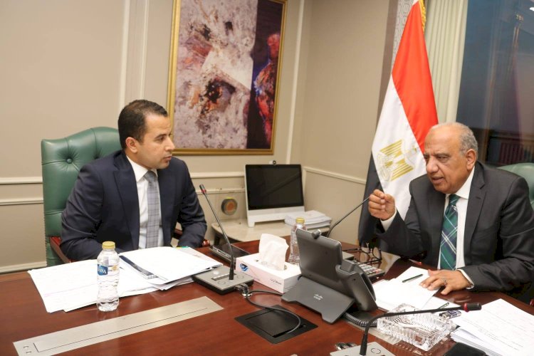 وزير الكهرباء يتابع مشروعات الطاقة المتجددة وبطاريات التخزين لتنفيذ استراتيجية 2028