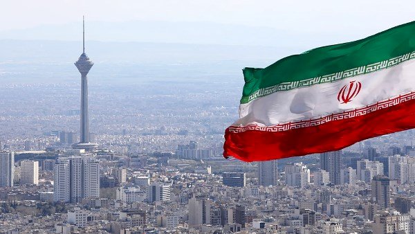 إيران تعلن نهاية الحرب وتحدد موعد توقيع الاتفاق مع أمريكا