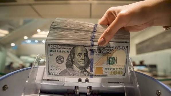 أسعار الدولار في مصر اليوم الأحد