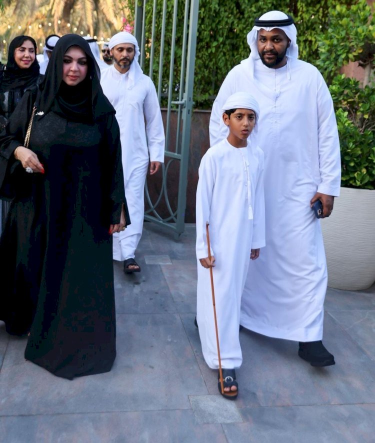 بحضور الشيخ خليفة بن ذياب آل نهيان.. افتتاح أول مهرجان عائلي لتشجيع الأطفال على التجارة وريادة الأعمال | صور 