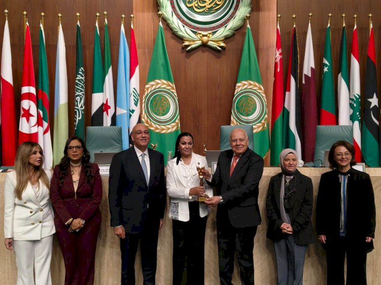 جهاز تنمية المشروعات يشارك في النسخة الخامسة من الملتقى الدولي للمرأة العربية الدبلوماسية بجامعة الدول العربية
