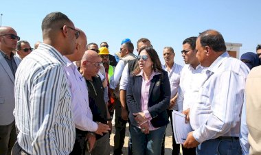 وزيرة الإسكان تتفقد محطة معالجة الصرف الصحي بمدينة مرسى مطروح