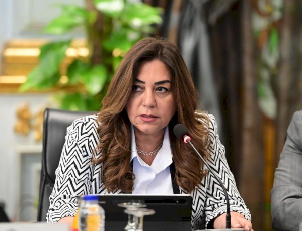 وزيرة التنمية تستعرض موقف تنفيذ مشروع تطهير مصرف كيتشنر بمكون المخلفات الصلبة