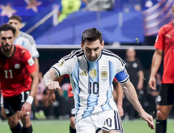 منتخب مصر يودع كأس العالم بالهزيمة أمام الأرجنتين 3-2 في مباراة بطولية