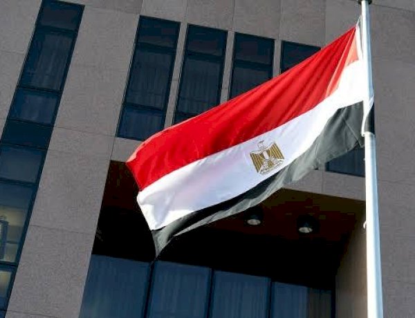 مصر تدين الاعتداءات الإيرانية على الكويت والبحرين وعُمان وتعرب عن تضامنها الكامل مع الدول الشقيقة
