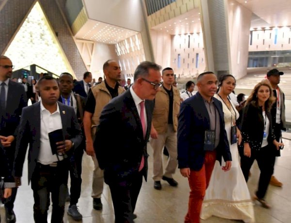رئيس جمهورية مدغشقر يزور المتحف المصري الكبير