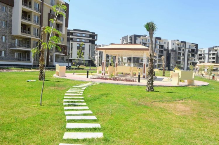 وزيرة الإسكان تستعرض حصاد إنجازات هيئتي المجتمعات العمرانية وتعاونيات البناء والإسكان منذ 2014