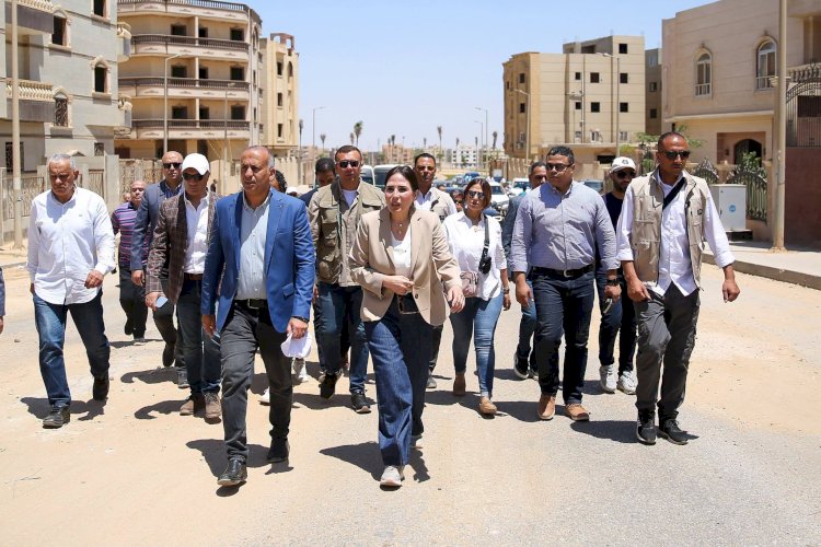 وزيرة الإسكان تتوجه إلى الحي المتميز بمدينة بدر لمتابعة الأعمال الجارية
