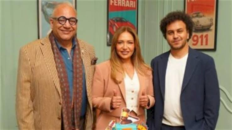 أبطال فيلم ابن مين فيهم يحتفلون بعرضه الخاص اليوم