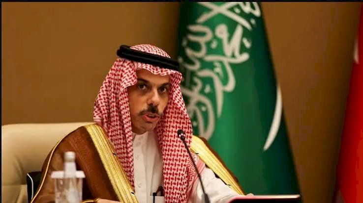 وزير الخارجية السعودي يتلقى اتصالات هاتفية من وزراء خارجية قطر والأردن ومصر
